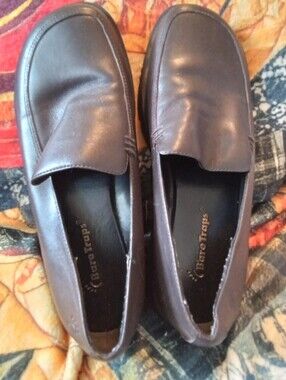 #1715 Women's Brown Slip-On Loafers - 6.5M